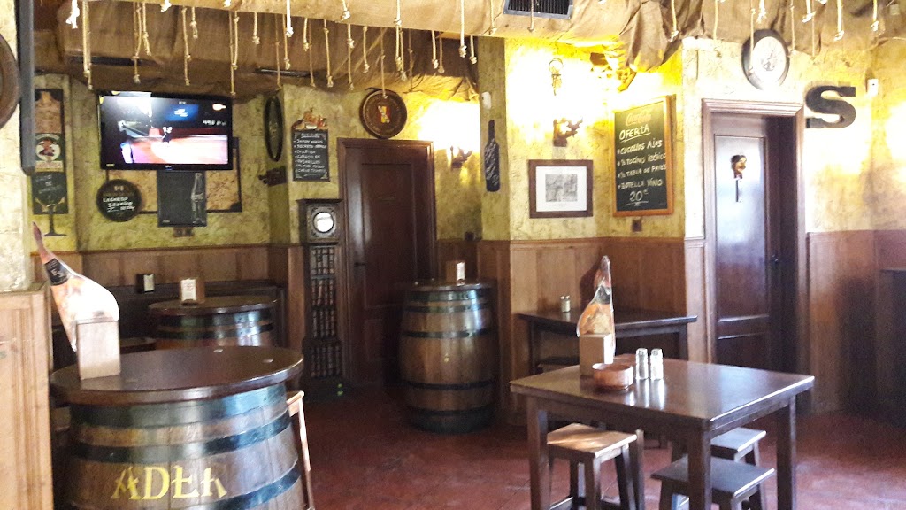 Cerveceria Jamoneria El Secadero — Ambiente