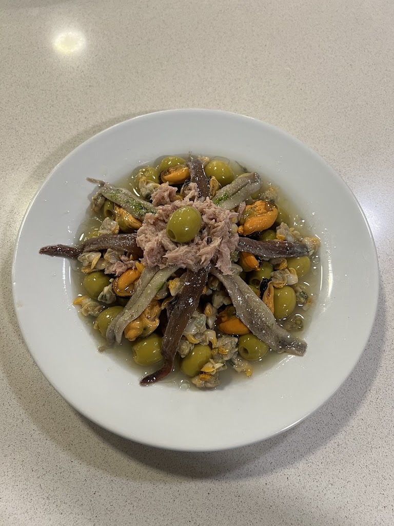 EL CELLEROT — Comida y bebida