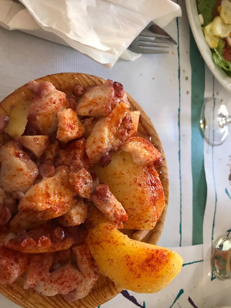 Bar tapas menus Cela — Comida y bebida