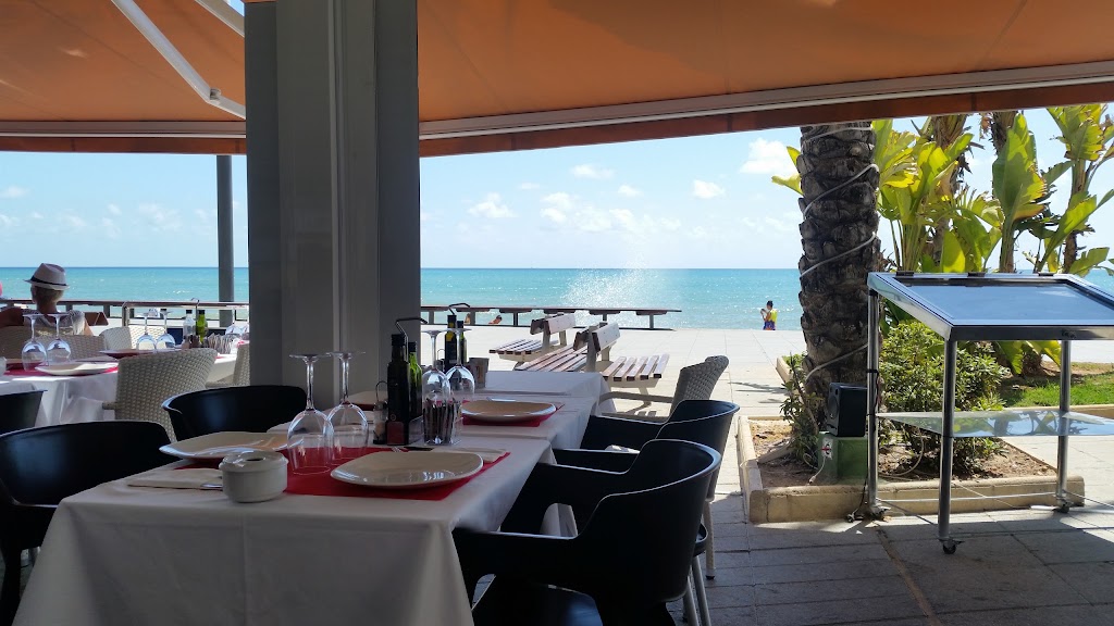 La Cantina Food & Drinks/ Restaurant/ Oceanfront — Ambiente