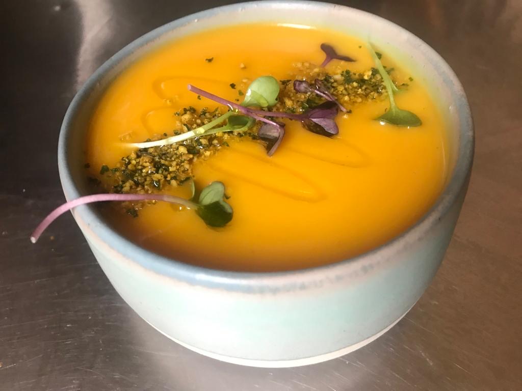 Primera Planta Green Kitchen — Sopa