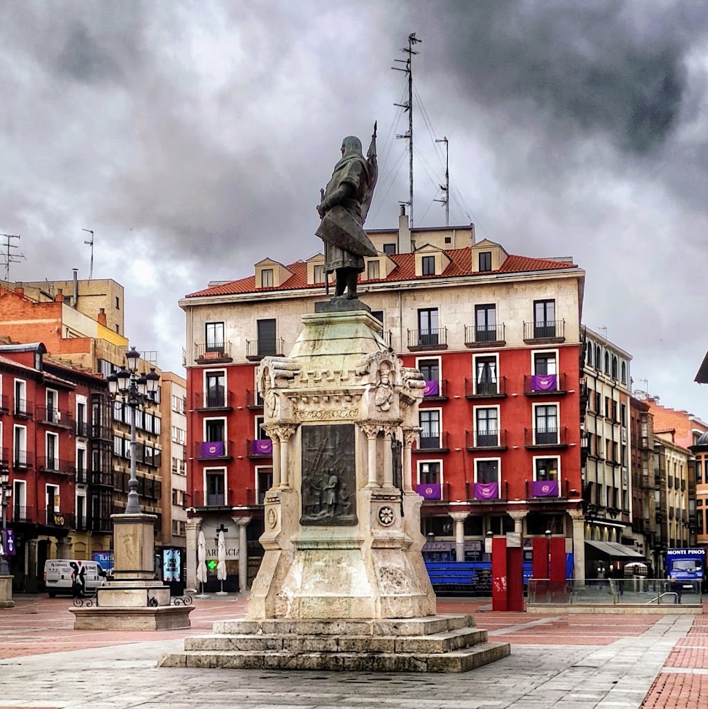 Monumento al Conde Ansurez