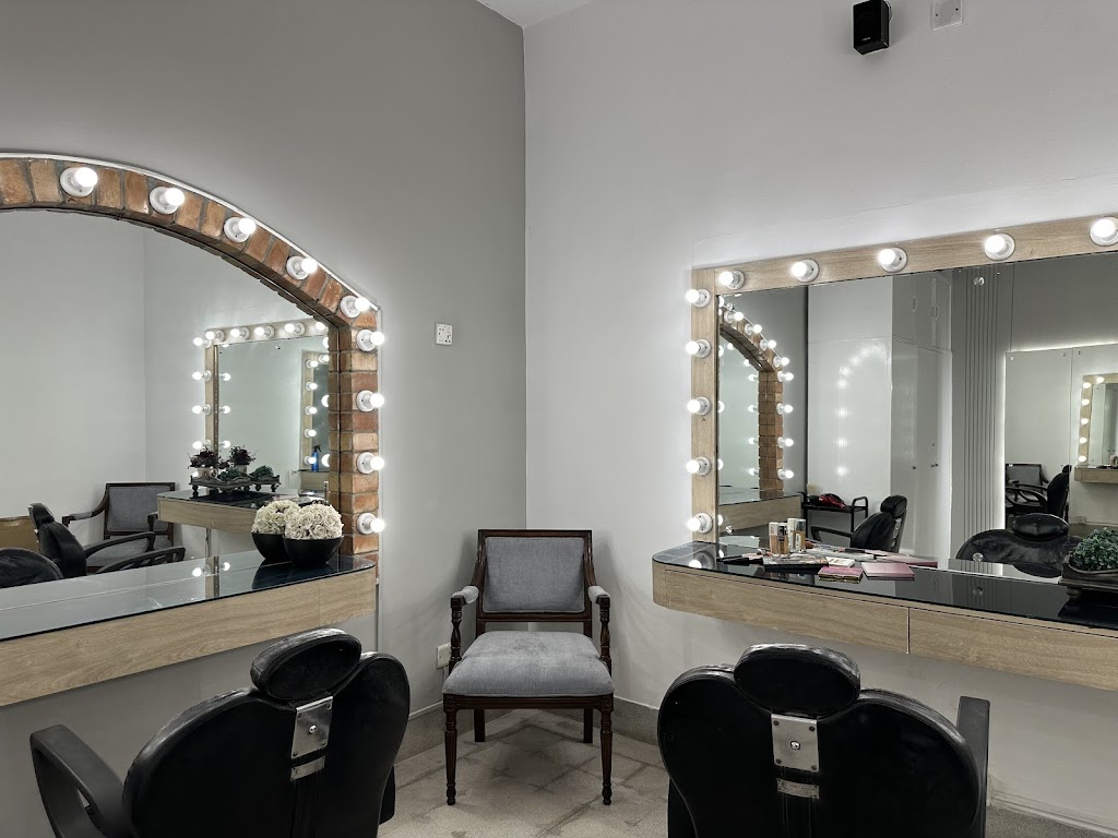 Divine Beauty Lounge