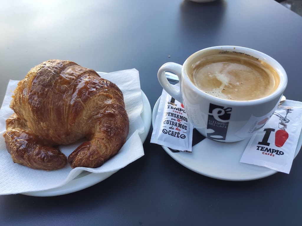 Cafe Sant Francesc — Comida y bebida