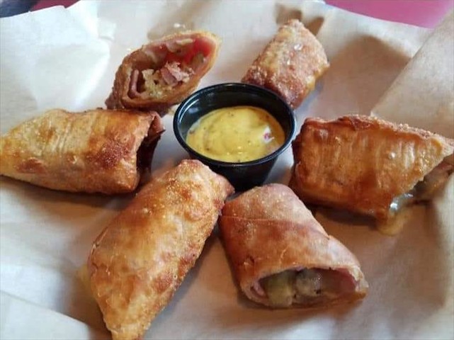  Wisco's Bar & Eatery Eau Claire