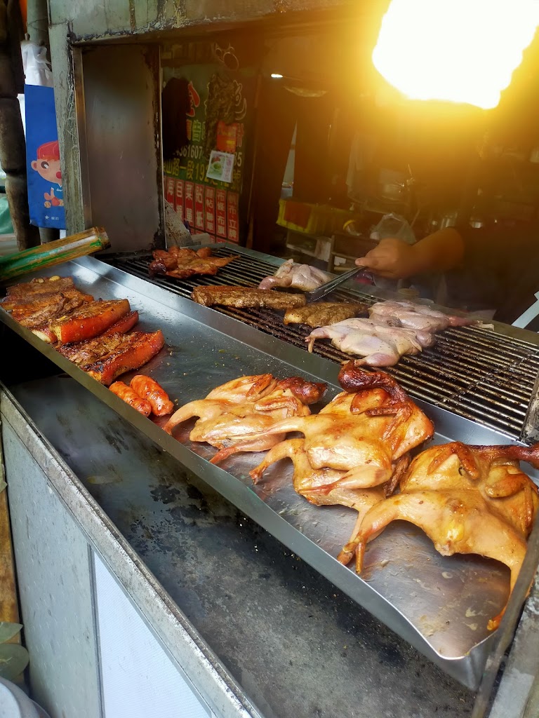 大坑山豬妹小吃店 的照片