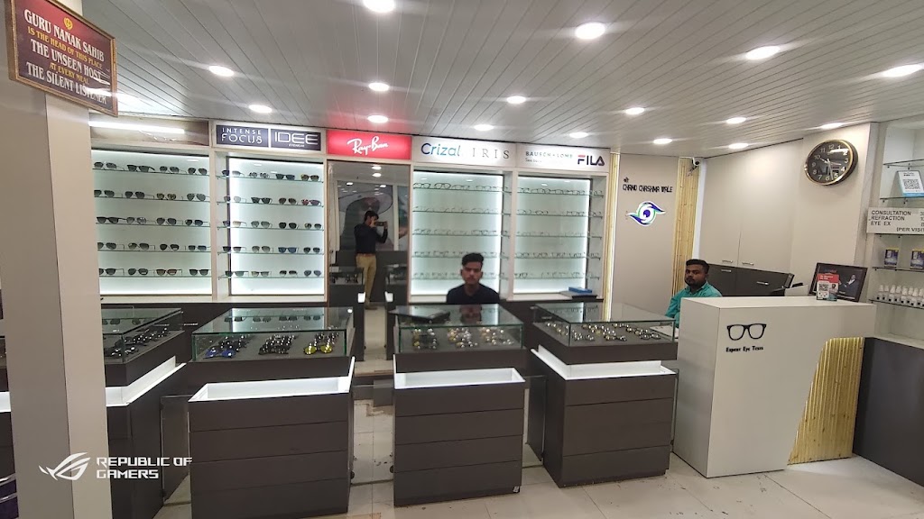 Shree Chand Chashma Wale Best Optical Shop In Varanasi Best Chashma Dukan In Varanasi Best Eye Clinic In Varanasi