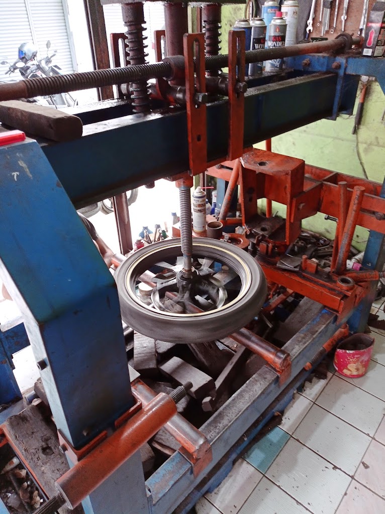 MAKMUR PRESS MOTOR