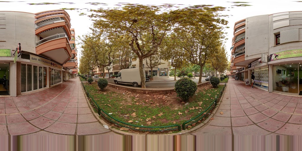 Yaneris Peluqueria y Estetica — Street View y 360deg