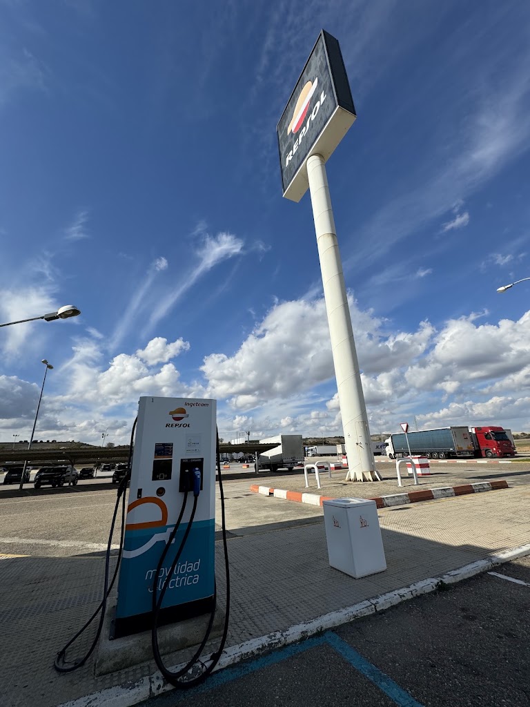 Estacion de Servicio Canal de Castilla — Estacion de servicio