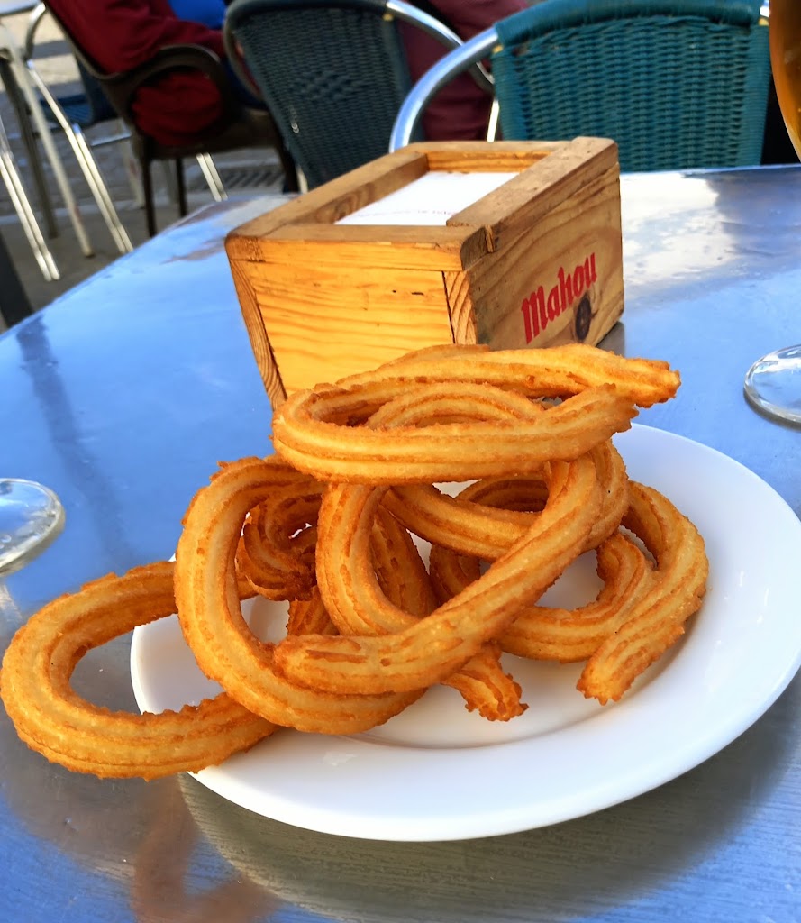 Bar-Cafeteria Arcoiris — Churro