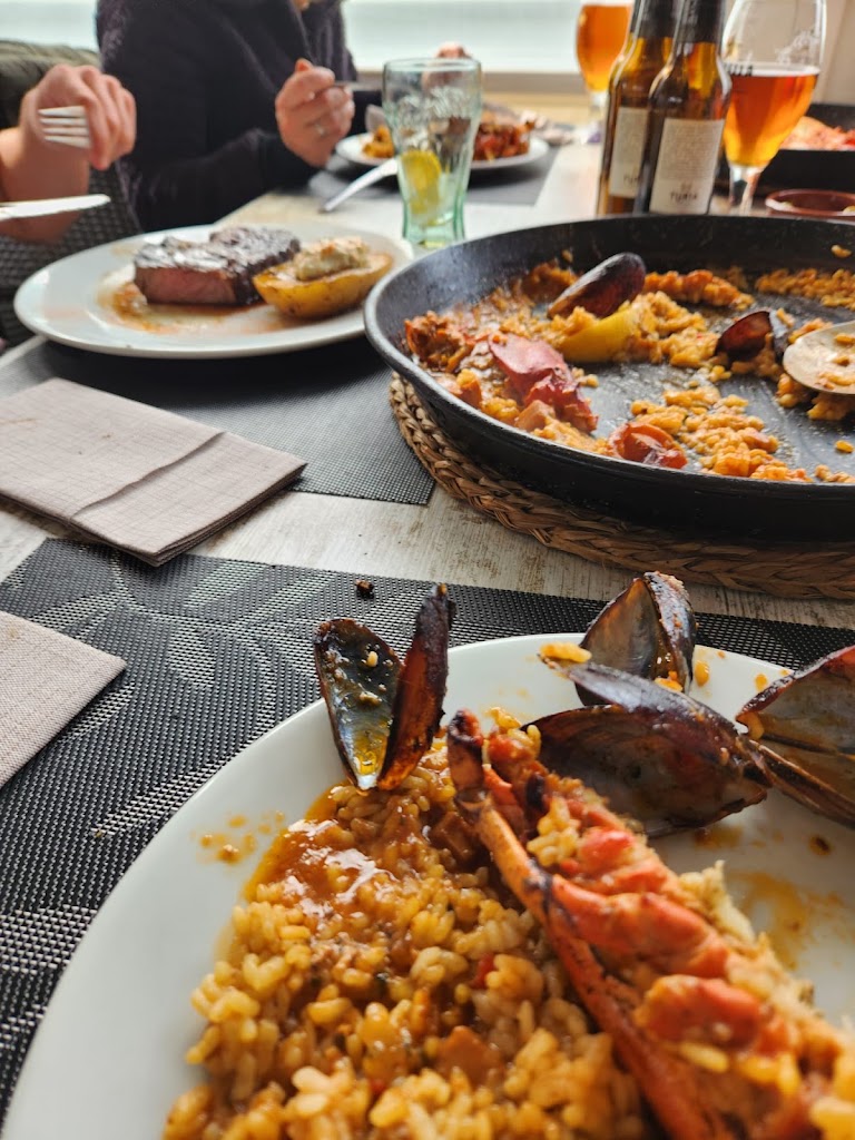Restaurante Victor's — Paella