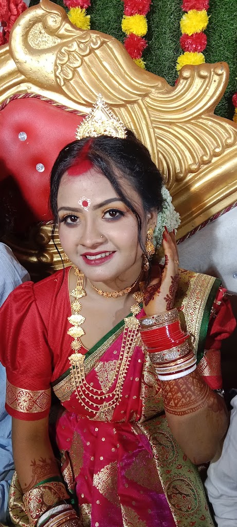 Manti Z Makeup Door Z