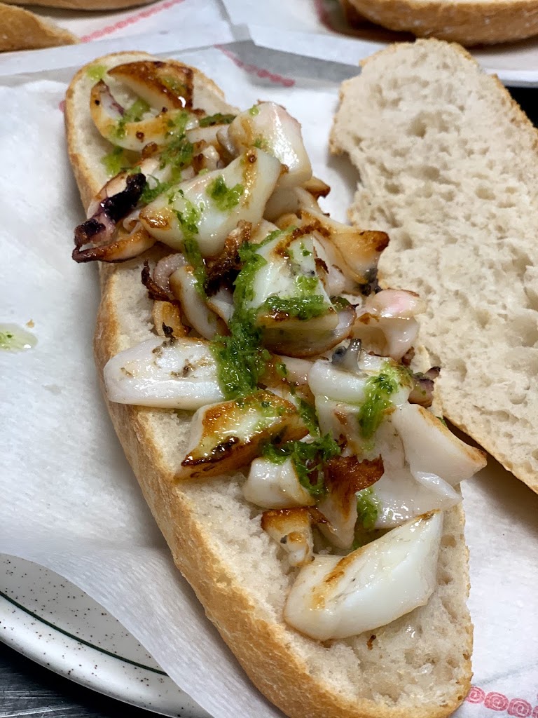 Restaurante Tasca Olivense — Comida y bebida