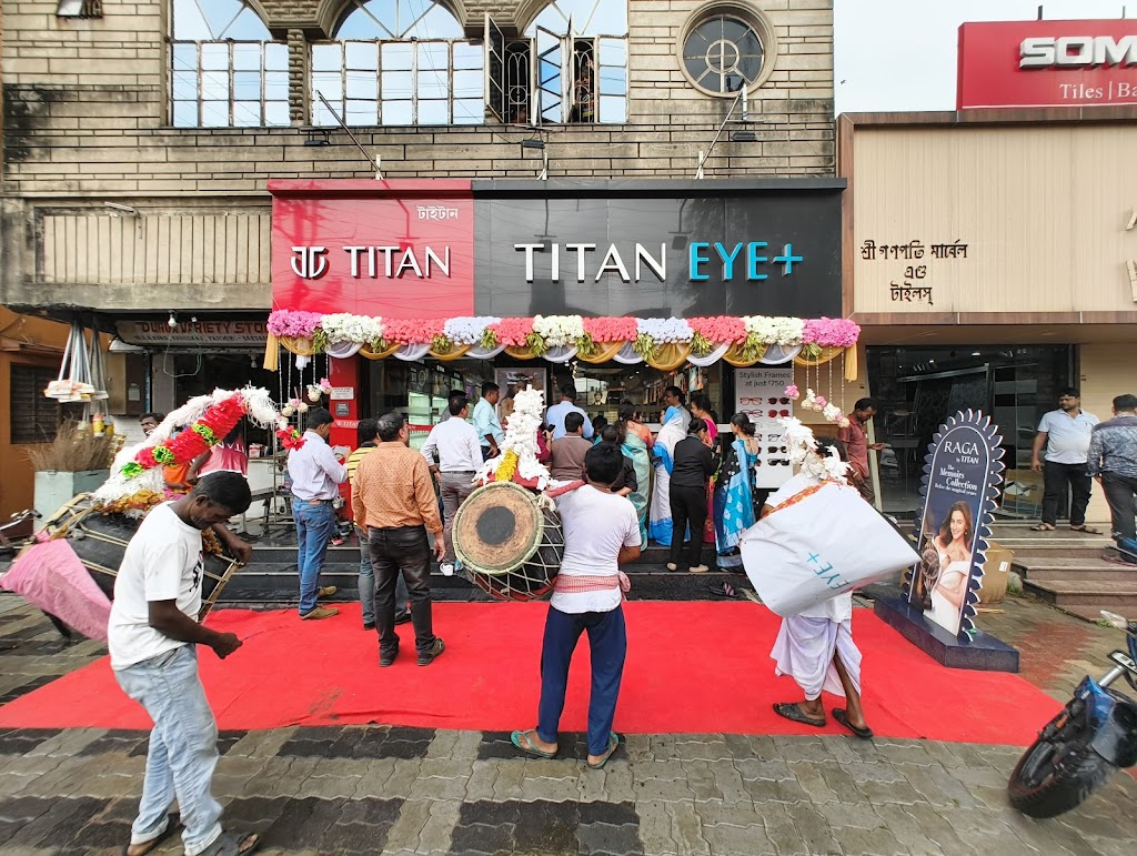 Titan Eye At N S B Road Raniganj