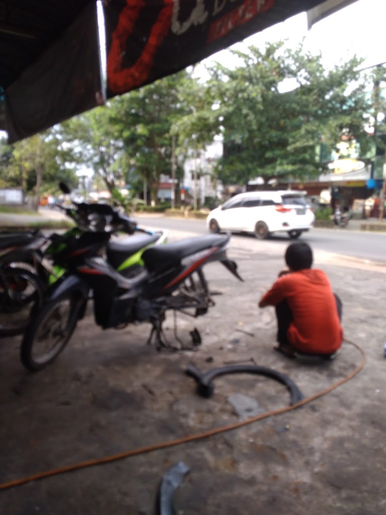 Bengkel Hengki