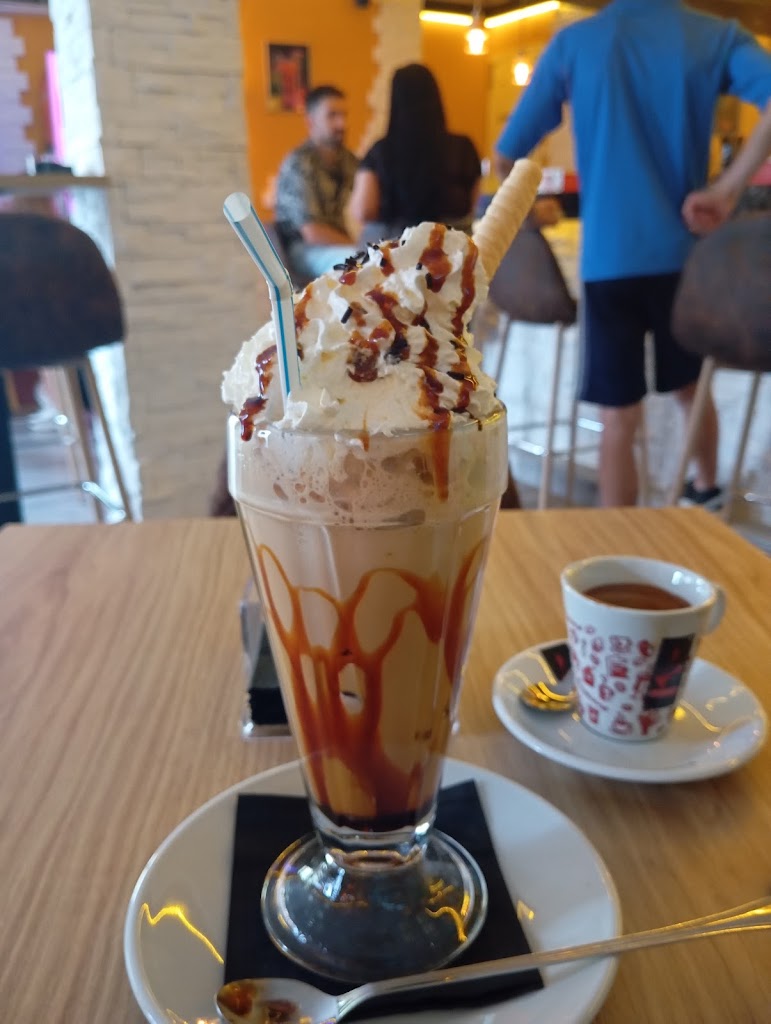 Kahlua Bar Cafe & Cocteleria — Cafe