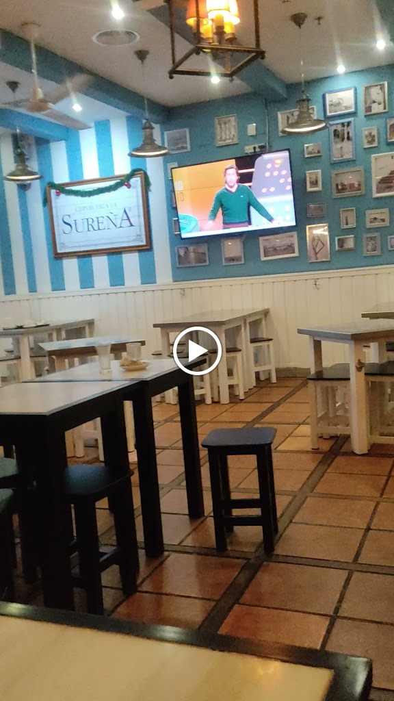Cervecerias La Surena y 100 Montaditos — Ambiente