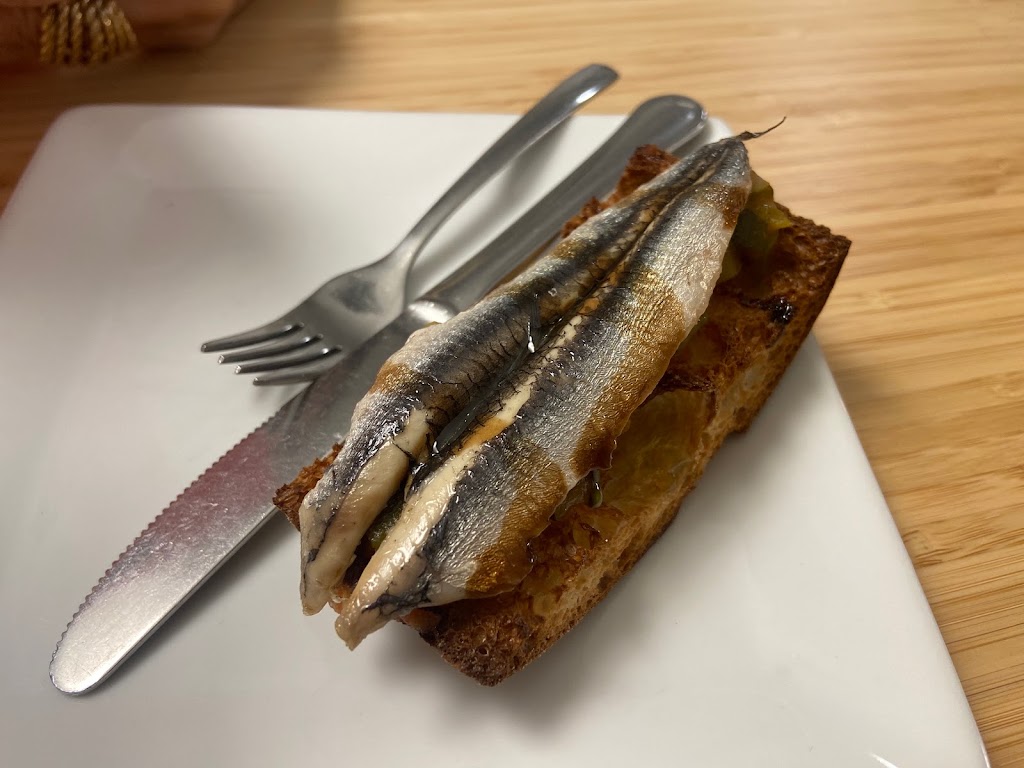 Tastavin Vinos y Pinchos — Verdel