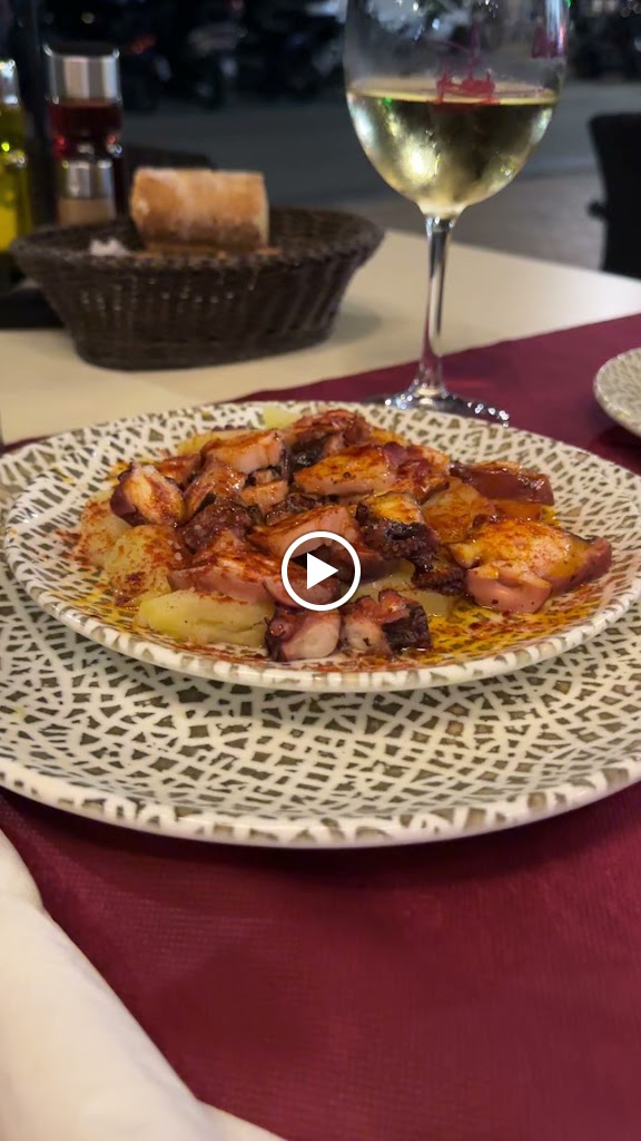 Restaurante Cal Catala — Videos