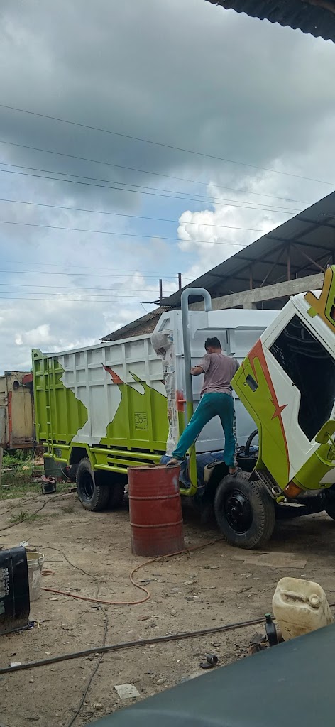 Putra karya bengkel mobil