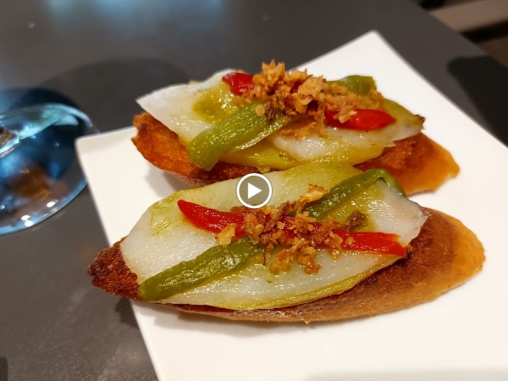 Bar El Tolono — Videos