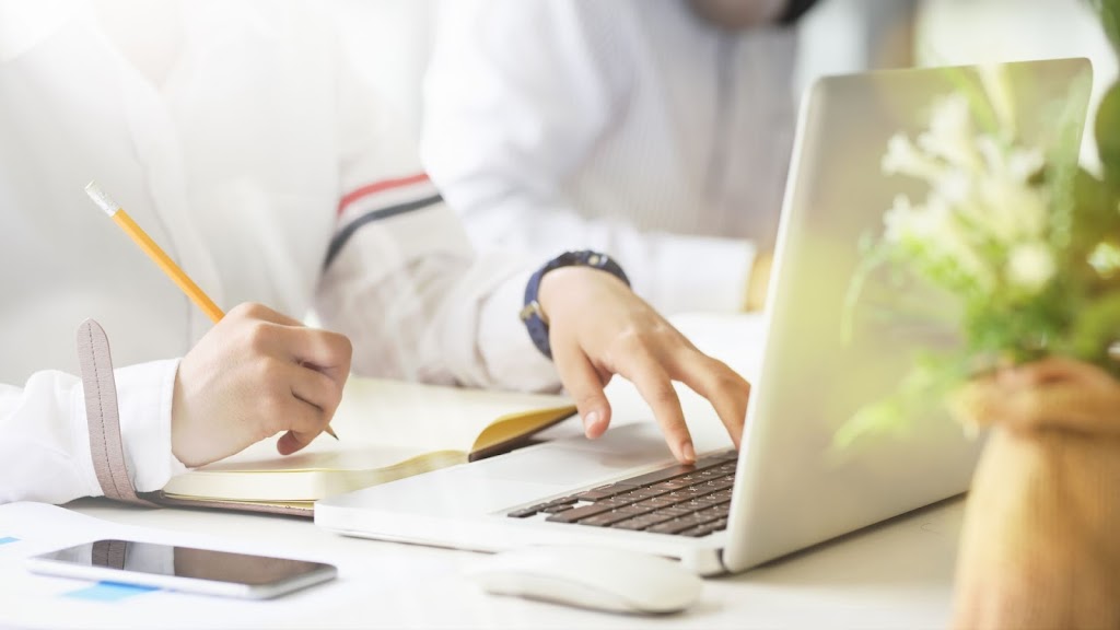 Academia Alcover, Clases de Repaso y Selectividad