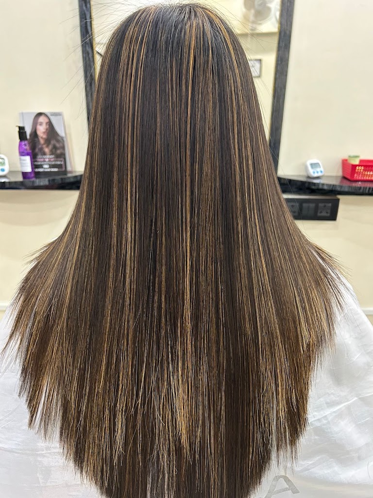 Rebond Unisex Salon Spa