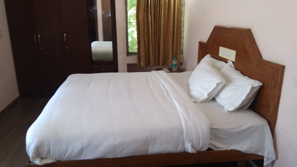 Sakthi Lodge