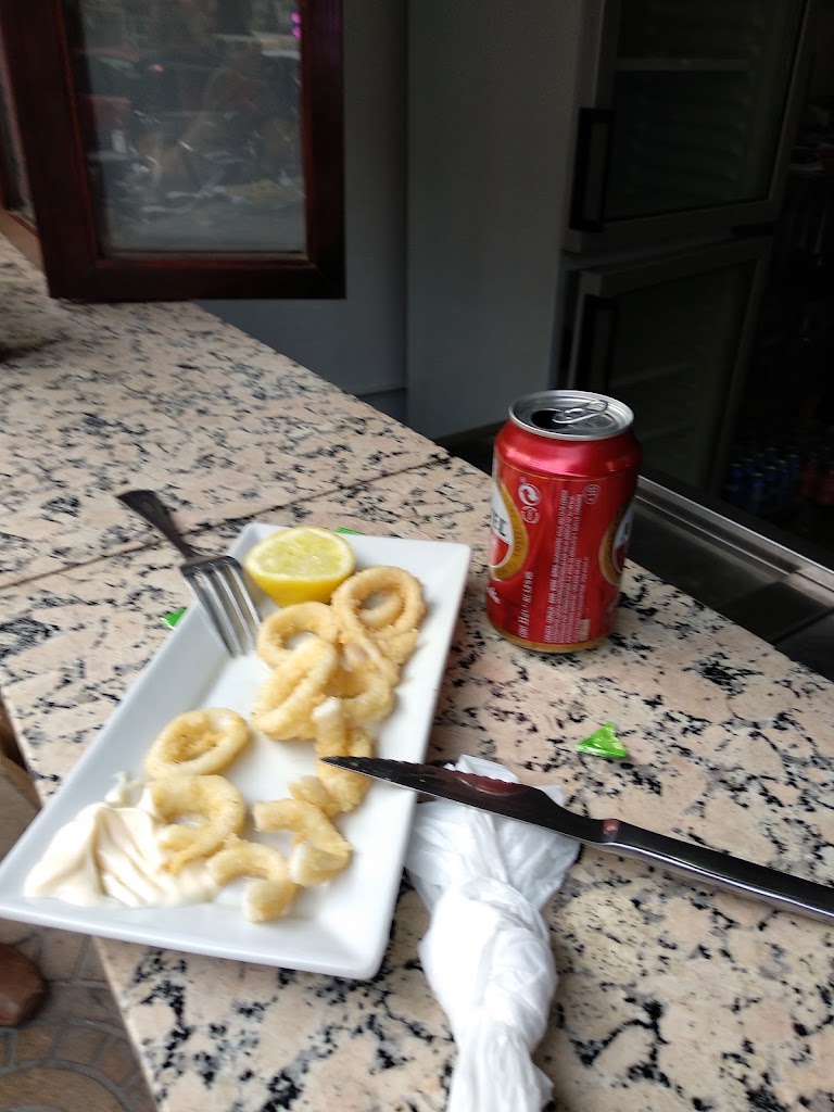 Bar La Catedral — Comida y bebida