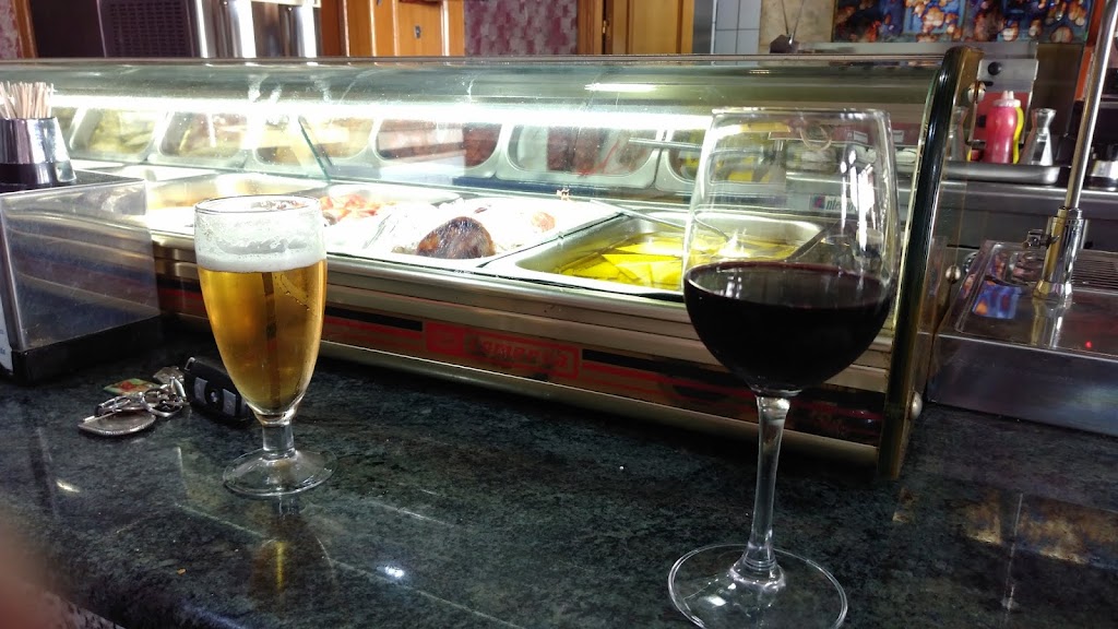 Bar Malacara — Comida y bebida