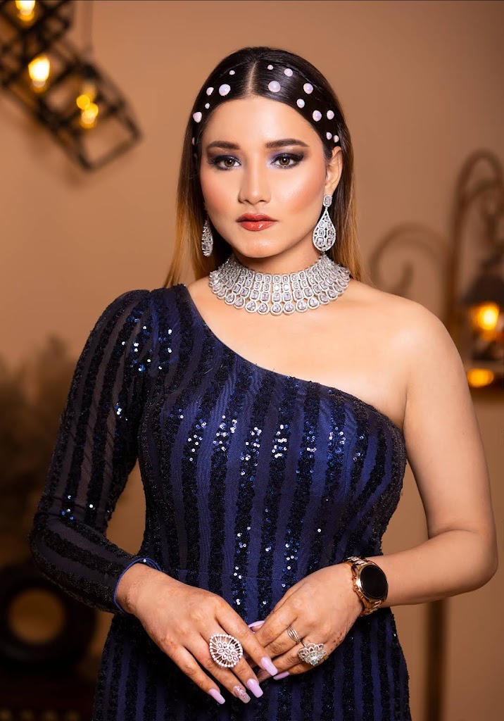 Daksh Salon And Makeovers For Women