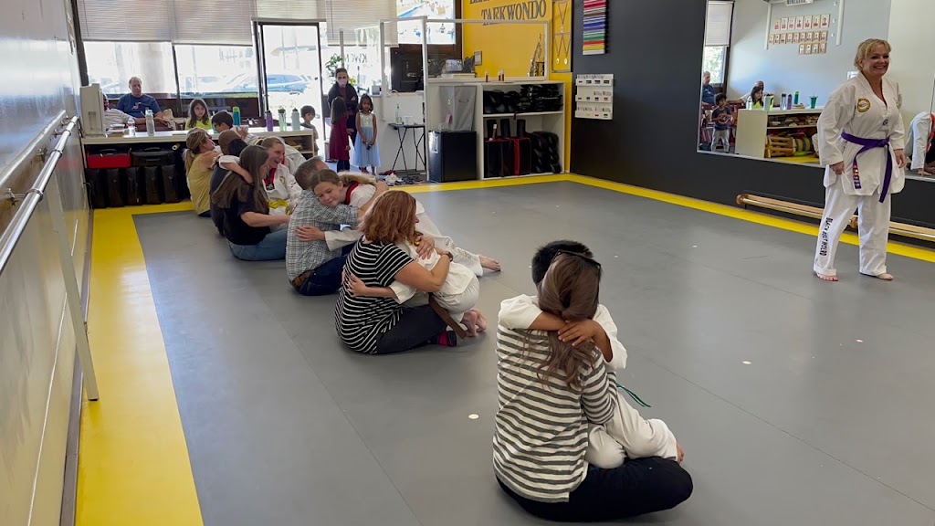  Taekwondo Family Fitness