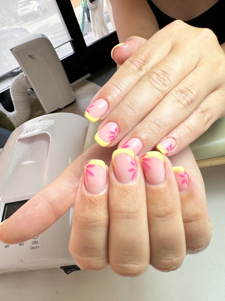 Glowy Estudio — Manicura