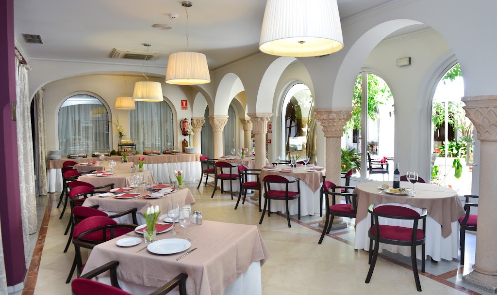Restaurante El Claustro — Ambiente