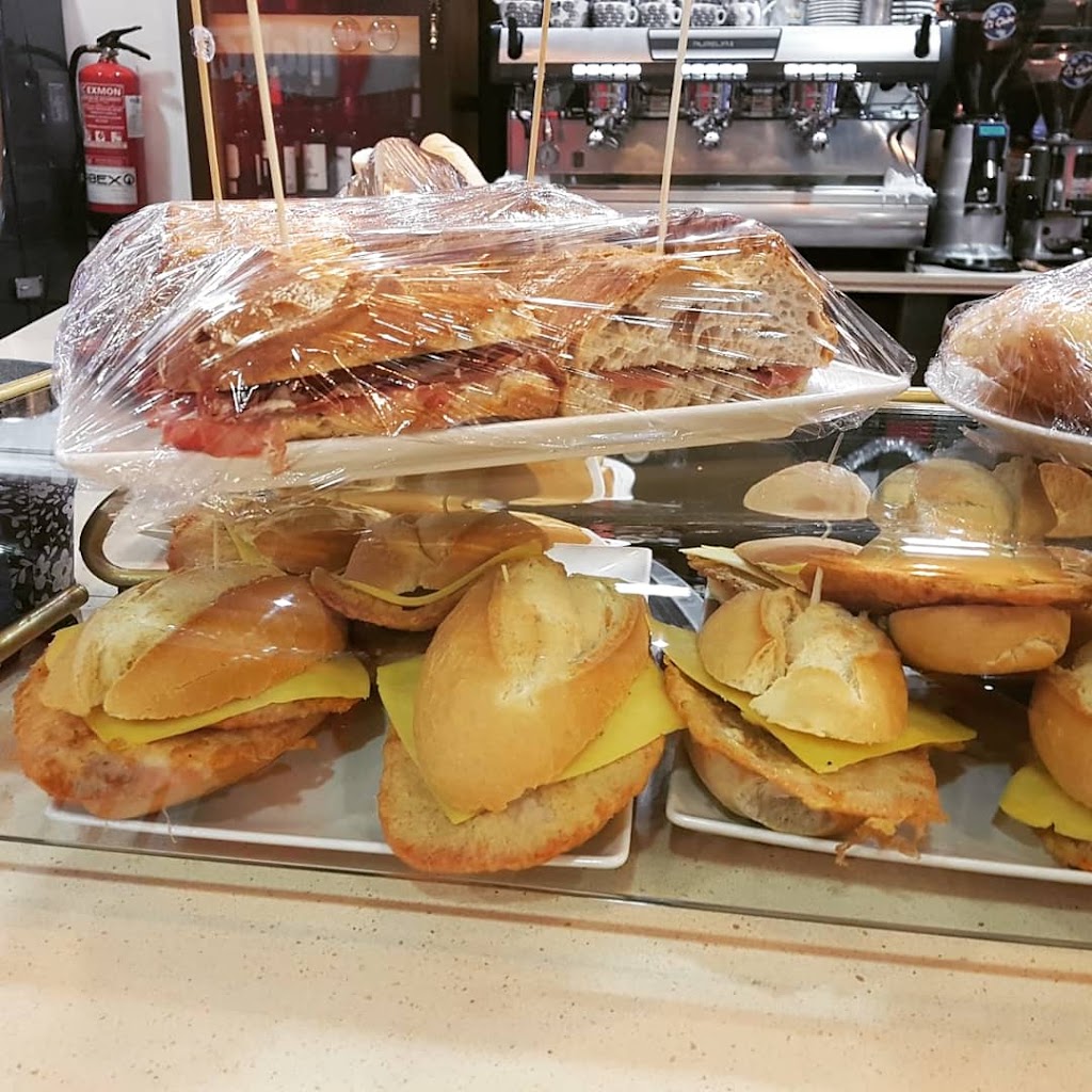 Cafeteria Antares — Sandwich de pollo