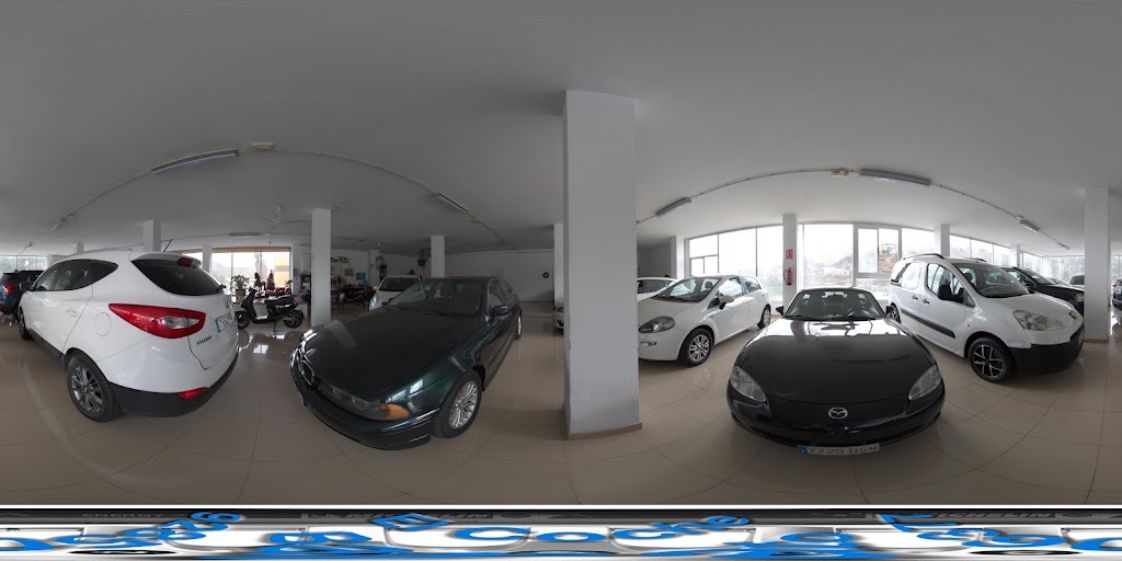 El Coche Barato — Interior