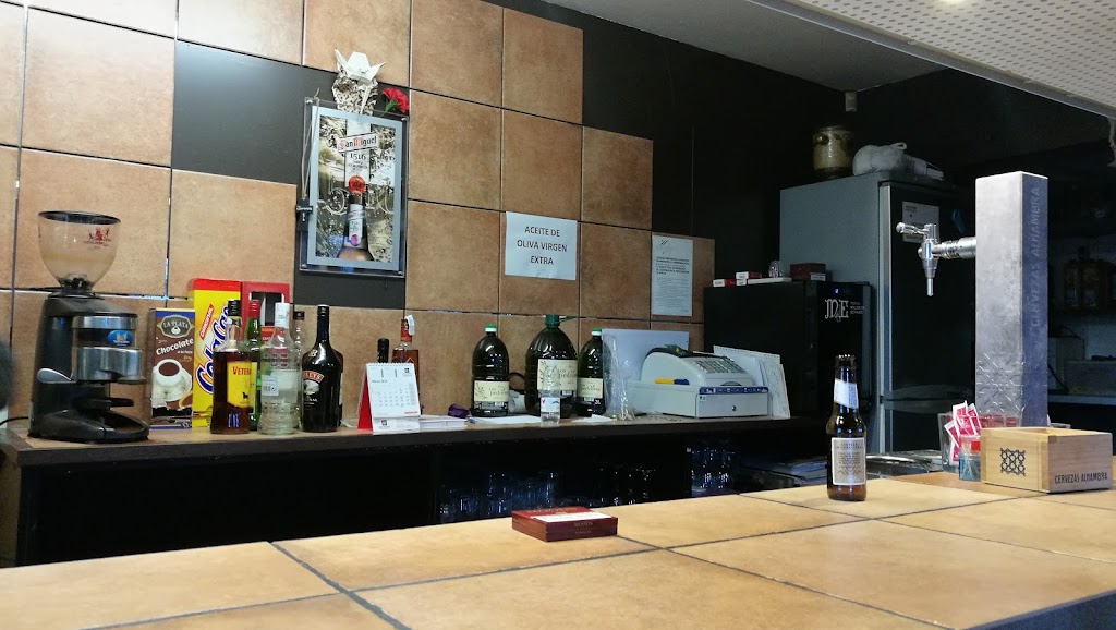 Bar-Cafeteria Los Olmos — Bebida alcoholica