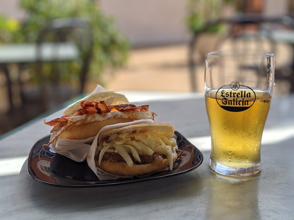 La Catirita Los Cristianos — Comida y bebida