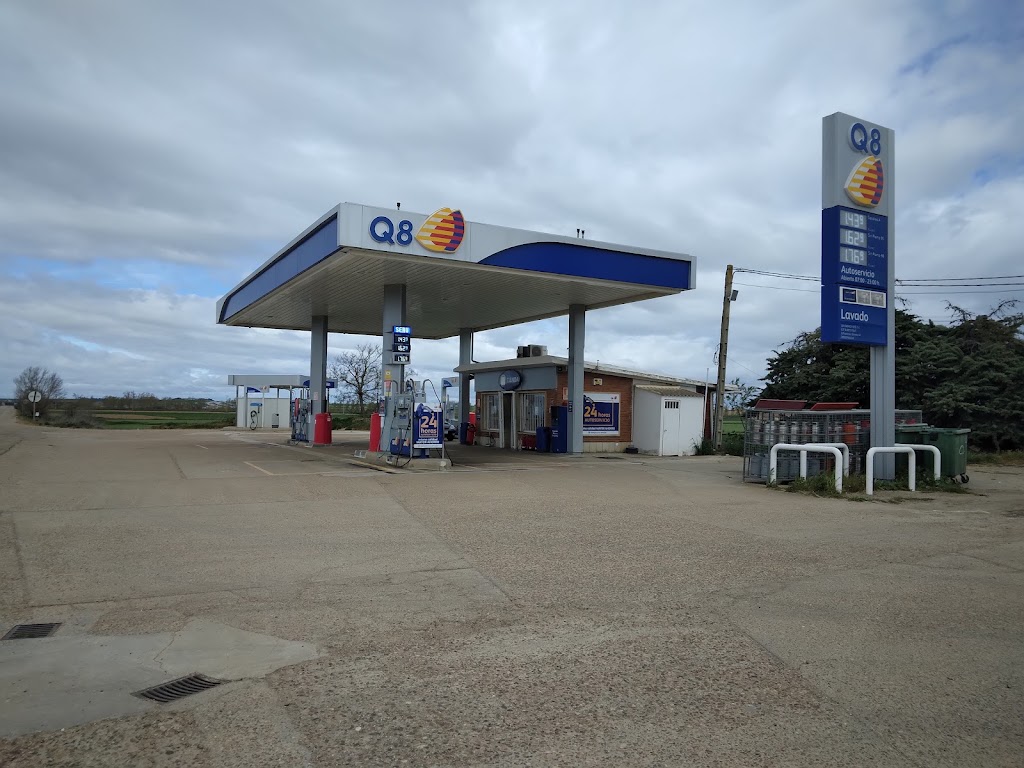 Q8 Gasolinera Villalpando — Surtidor de combustible