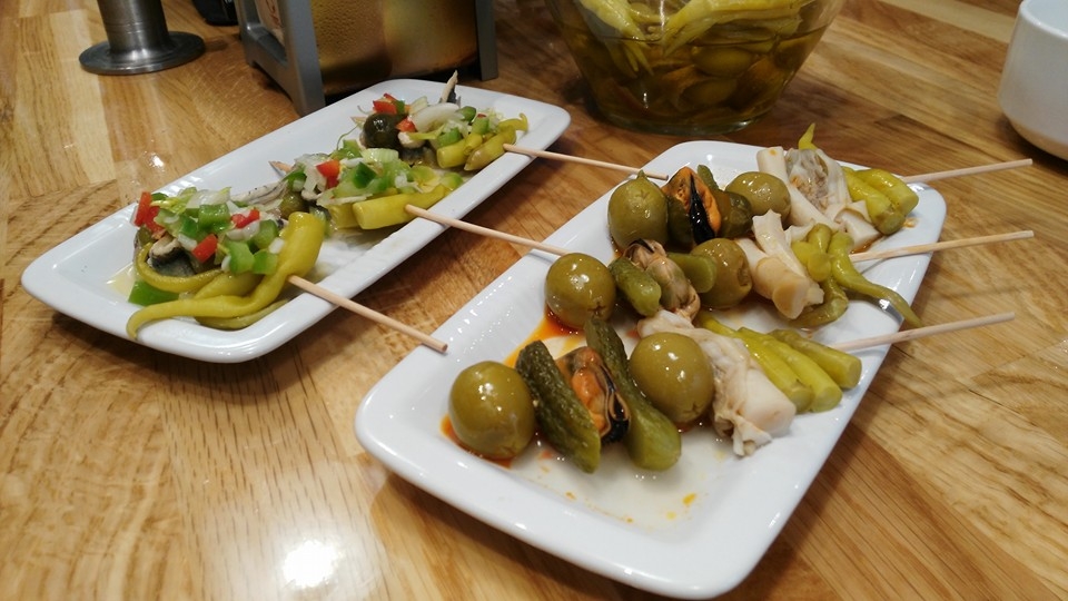 El Huerto — Comida y bebida