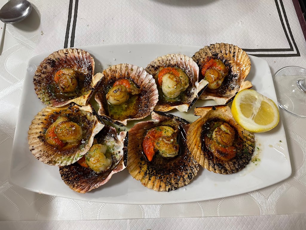 Bar Restaurante A Escola — Pectinidae