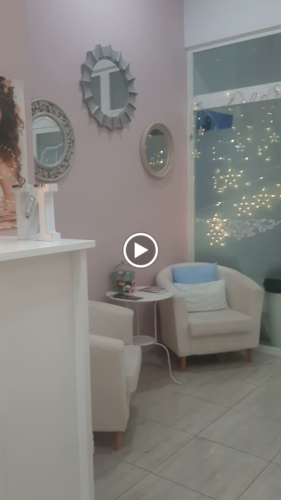 Natalia Rueda, Estudio De Belleza — Videos
