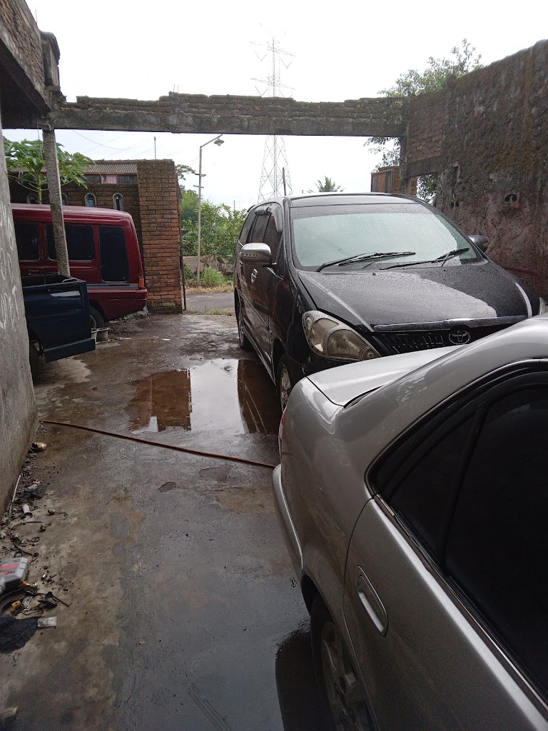 Bengkel mobil pak kus