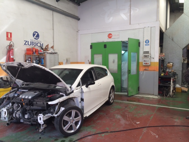 Chapa y pintura en Chiclana | Taller mecanico | Talleres Manolo Rodriguez