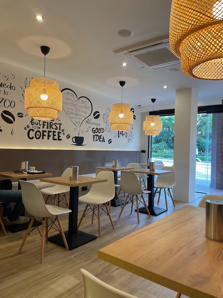 BAR CAFETERIA EJI PA Y MUCHO MAS — Ambiente