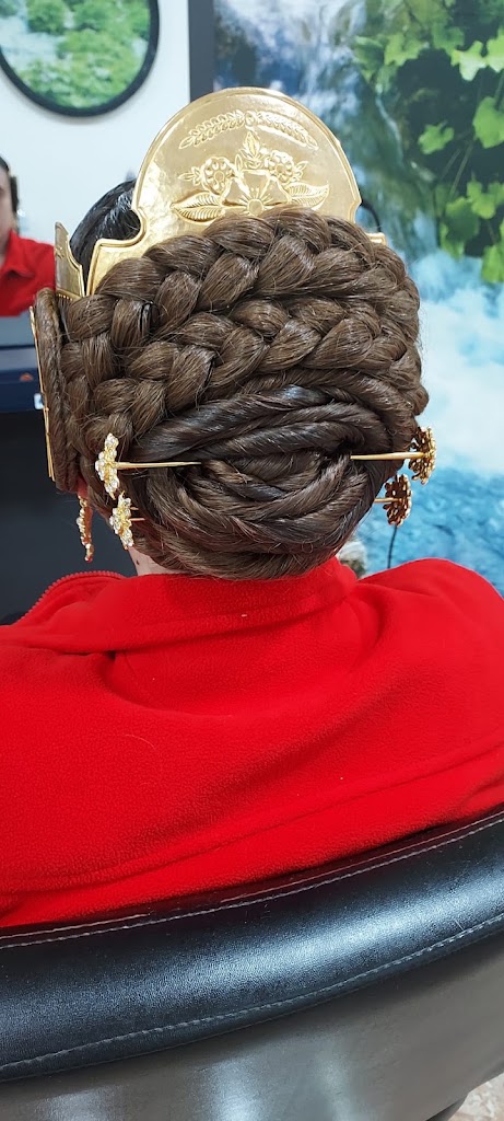 Peluqueria Mari serra y estil — Peinado