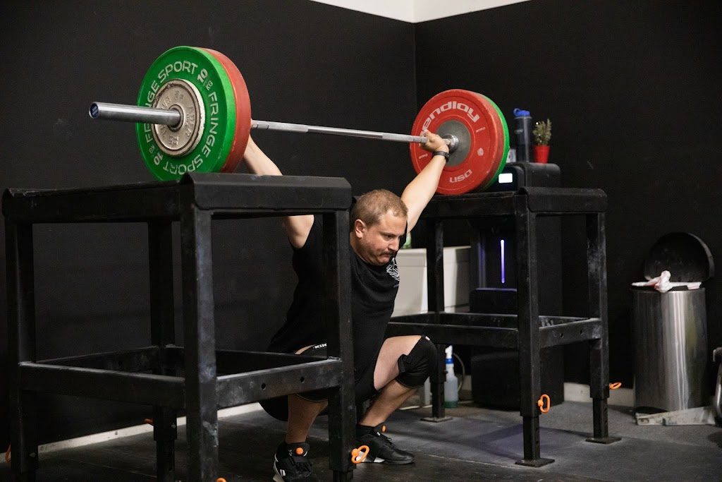  Stonehenge Weightlifting
