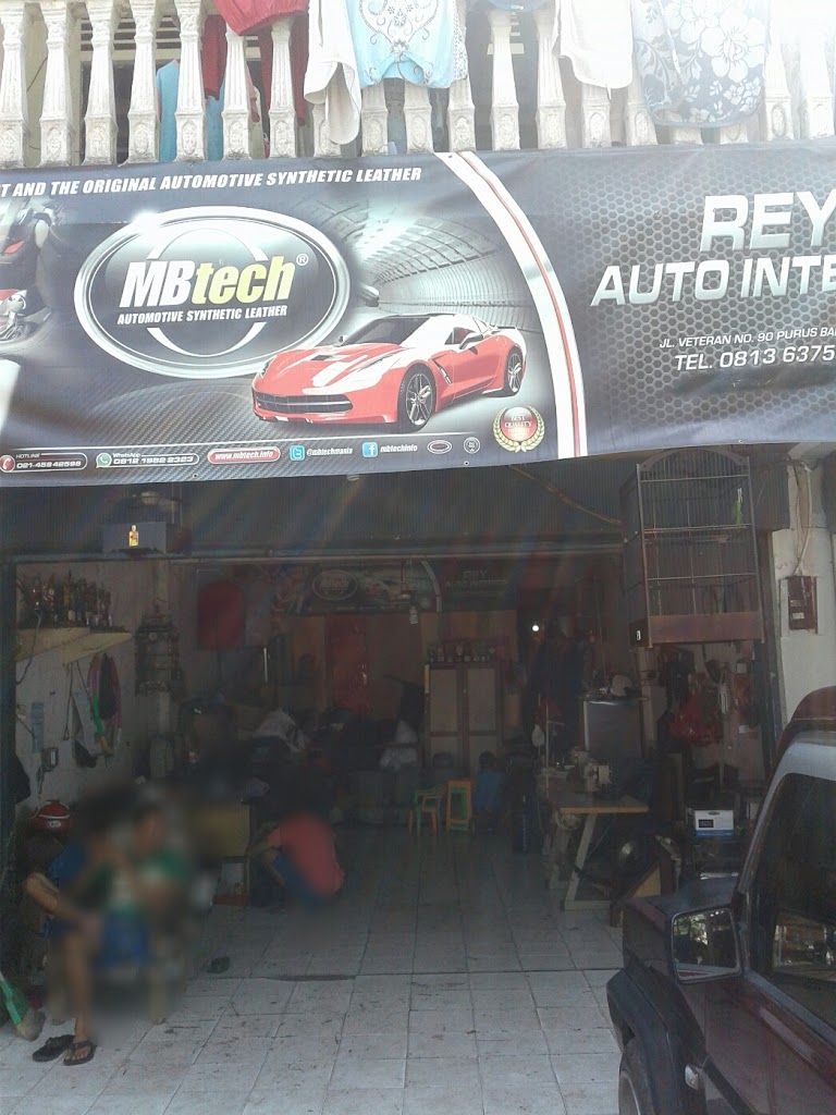 Rey Auto Interior