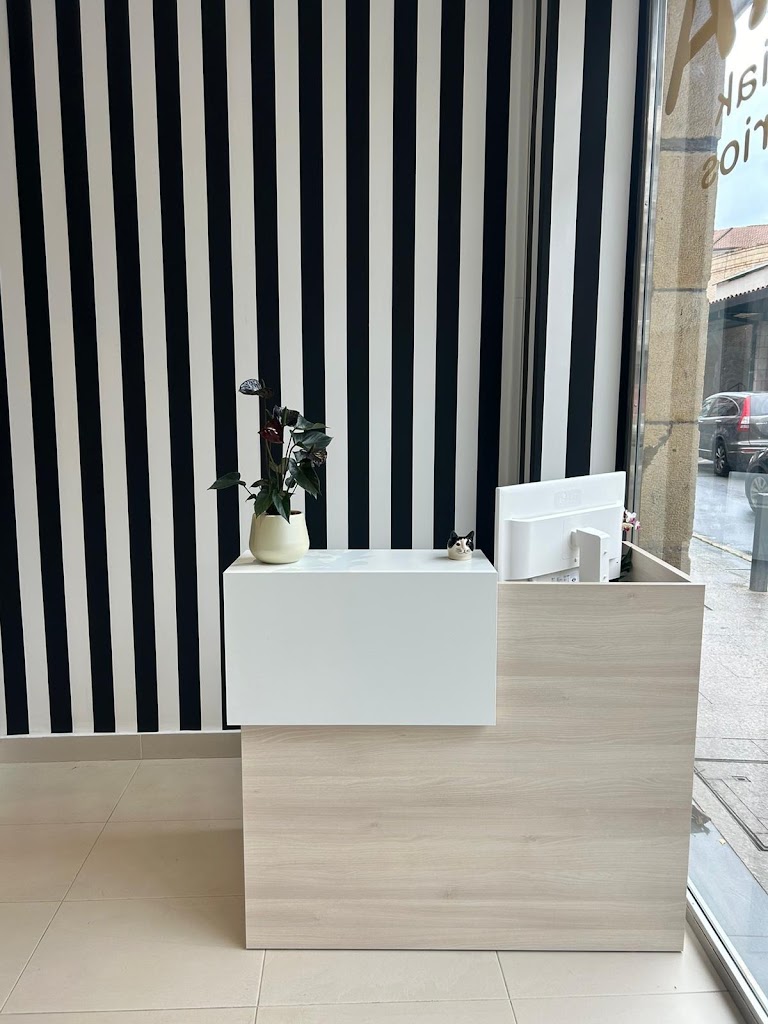 Clinica Veterinaria en Gernika | MIKAVET — Del propietario